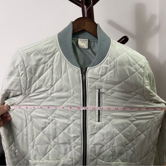 ABERCROMBIE & FITCH QUILTED JACKET - Picture 9 of 11